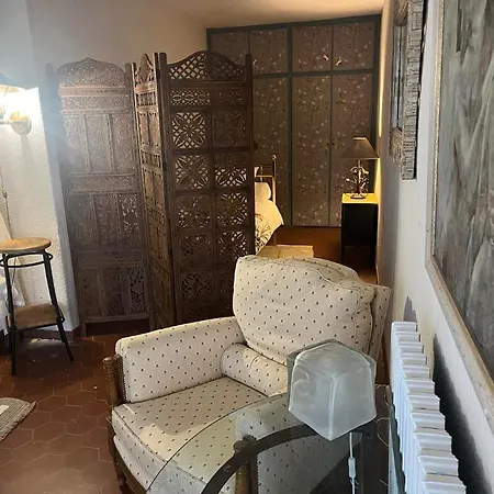 בית אירוח De Treilles Puylaroque