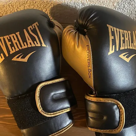 De Treilles בית אירוח *