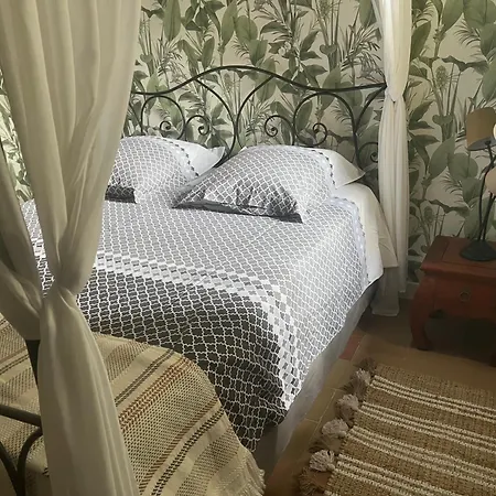 De Treilles בית אירוח